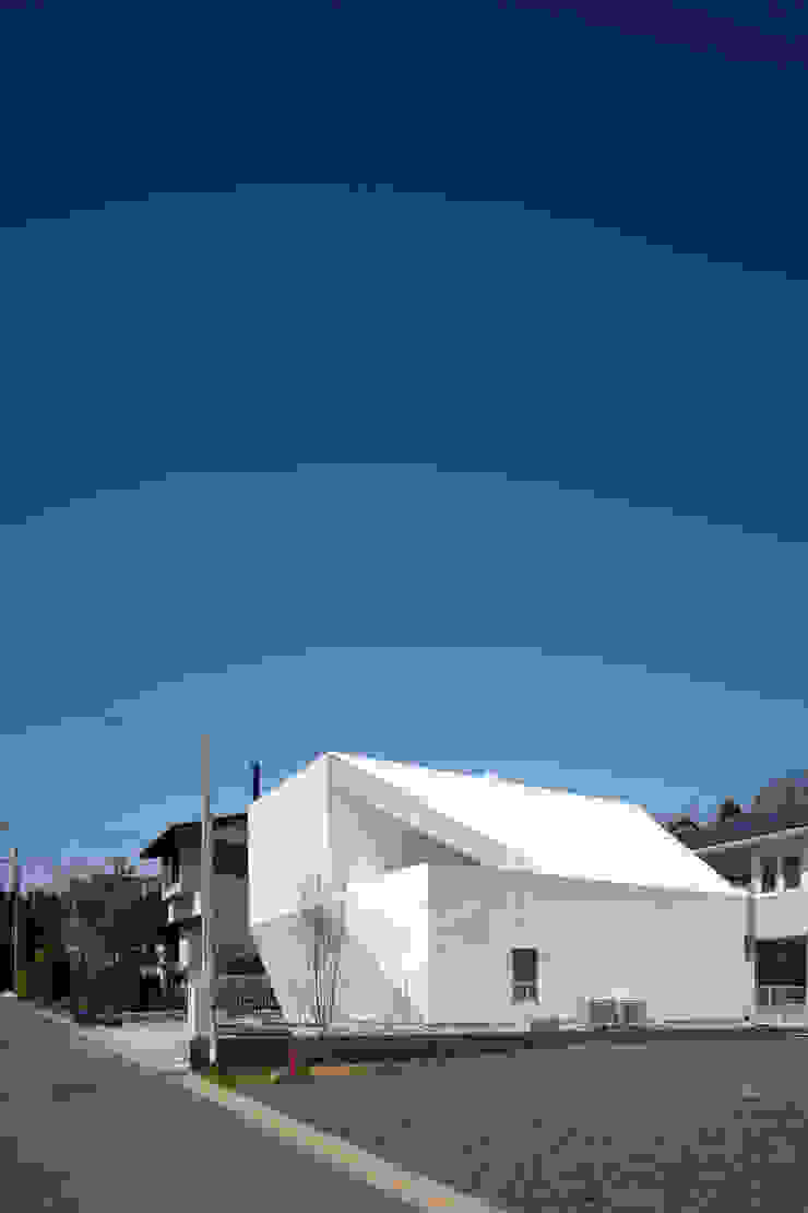 EN.Architecture+Design (エン・アーキテクチャー+デザイン) Modern houses