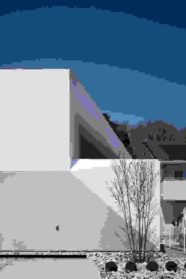 EN.Architecture+Design (エン・アーキテクチャー+デザイン) Modern houses