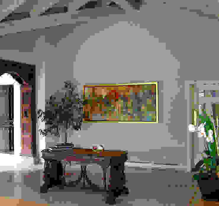 Erika Winters® Design Eclectic style corridor, hallway & stairs