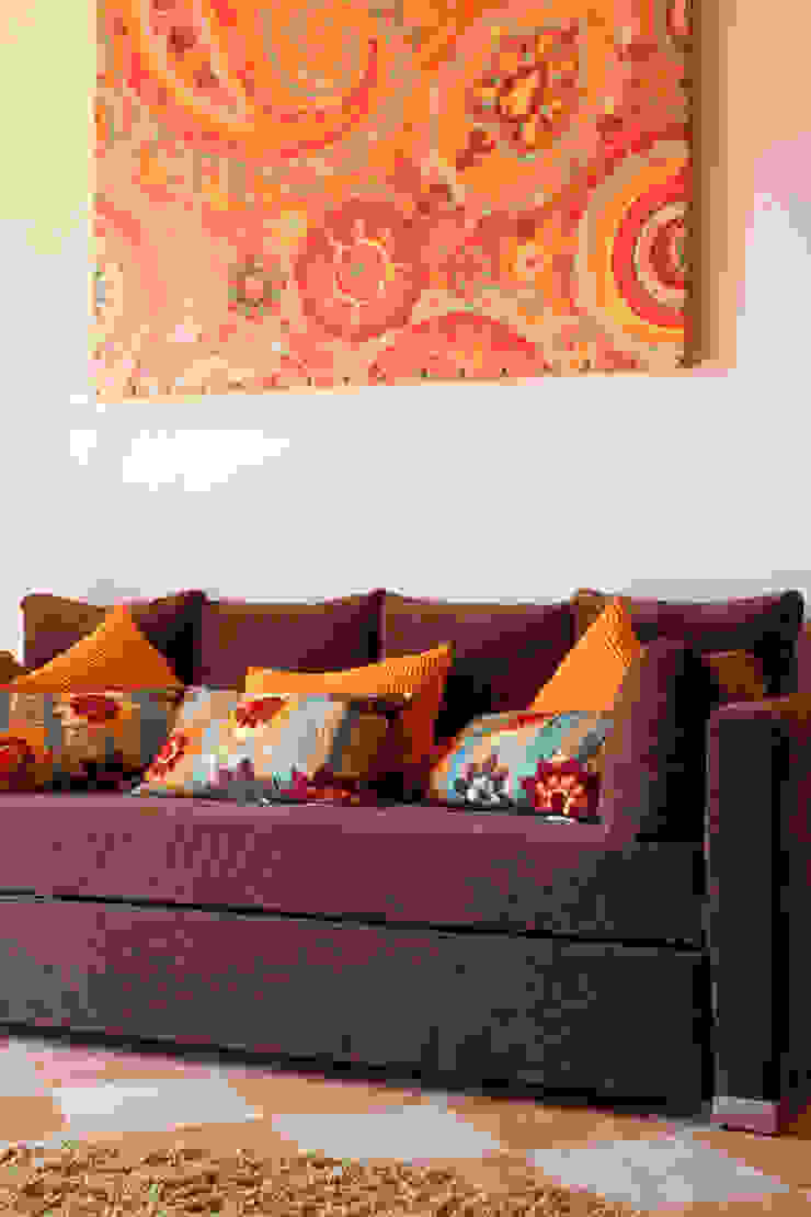 Contadero Decor, Mexico City 2011, Erika Winters® Design Erika Winters® Design Eclectic style bedroom Sofas & chaise longue