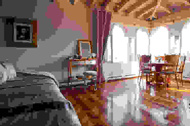 Erika Winters® Design Eclectic style bedroom