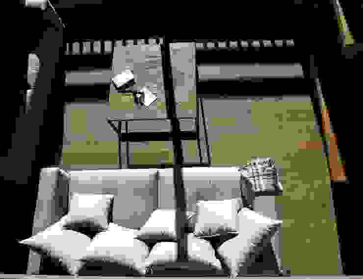 chalet in Chamois, Aosta Valley, Alps enrico girardi architetto Living roomSofas & armchairs