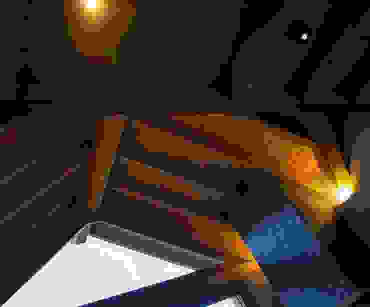 chalet in Chamois, Aosta Valley, Alps enrico girardi architetto Rustic style walls & floors