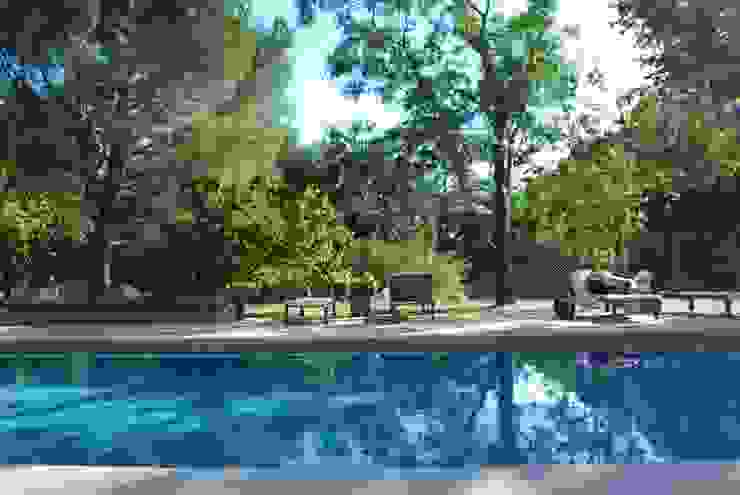 Rustico di Seravezza (Forte dei Marmi) Architetto Silvia Giacobazzi Piscina in stile rustico