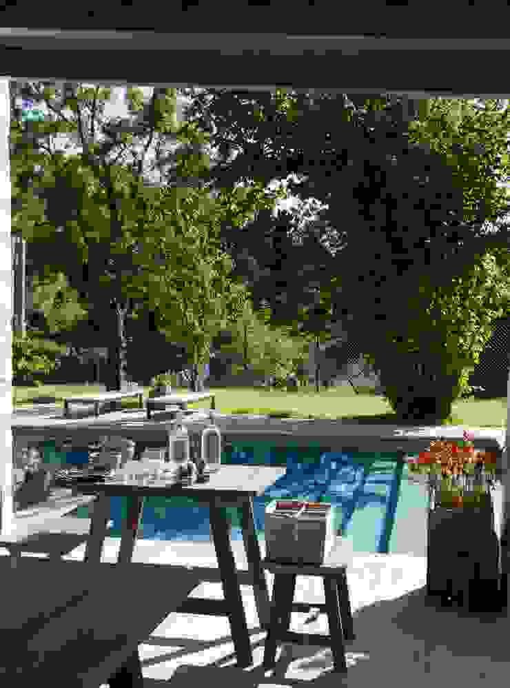 Rustico di Seravezza (Forte dei Marmi) Architetto Silvia Giacobazzi Piscina in stile rustico