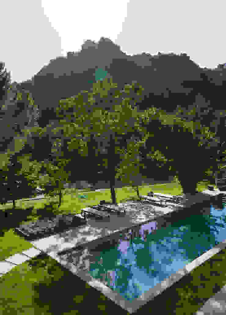 Rustico di Seravezza (Forte dei Marmi) Architetto Silvia Giacobazzi Piscina in stile rustico