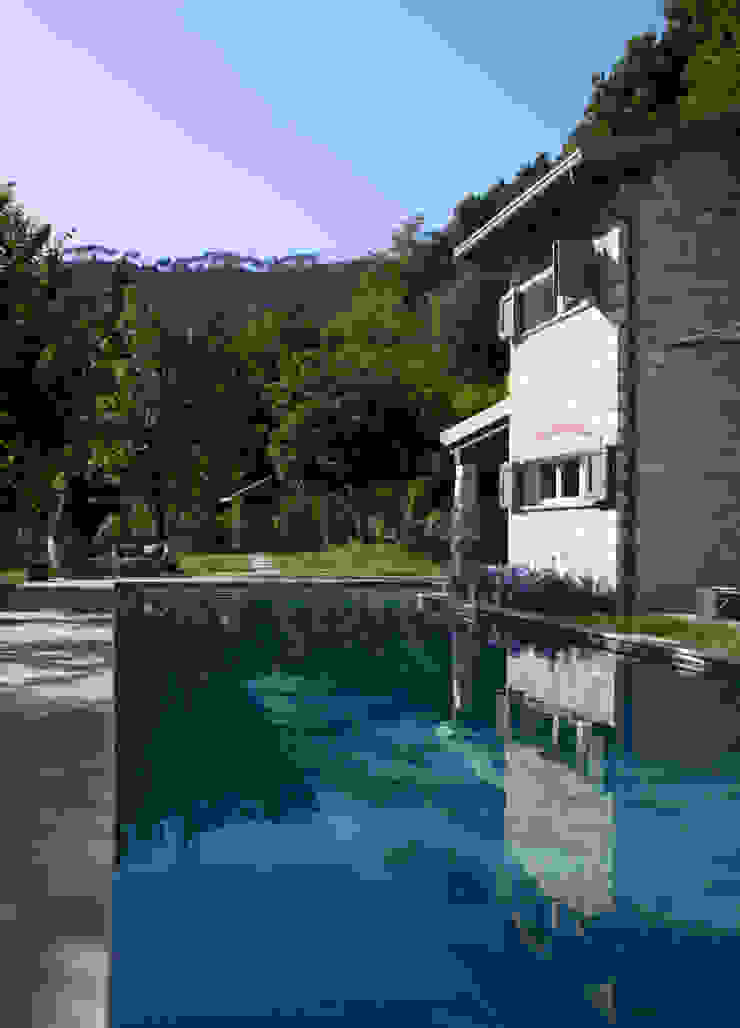 Rustico di Seravezza (Forte dei Marmi) Architetto Silvia Giacobazzi Piscina in stile rustico