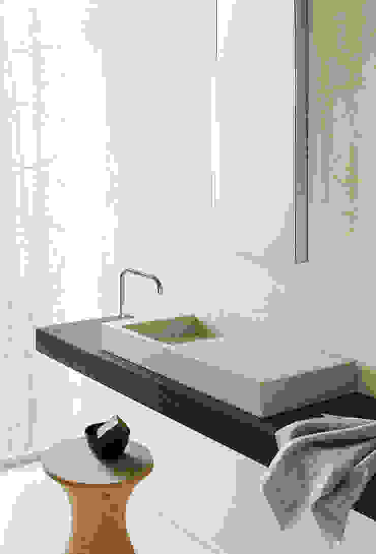 Casas de banho por NEUTRA DESIGN