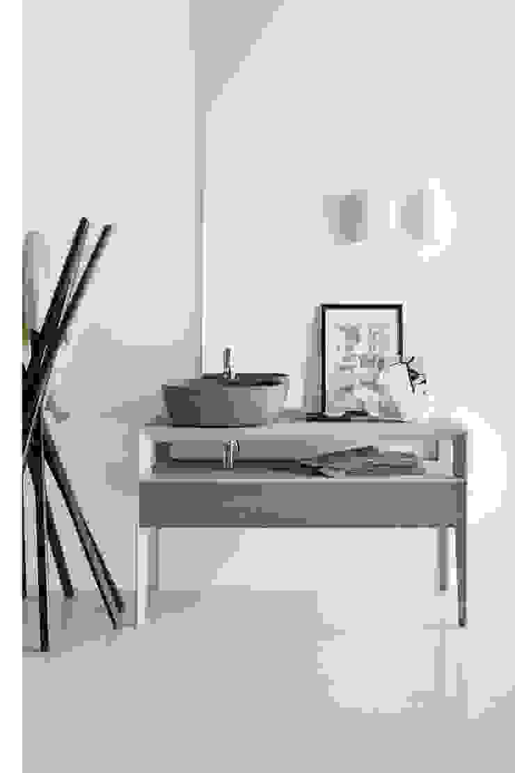 Casas de banho por NEUTRA DESIGN