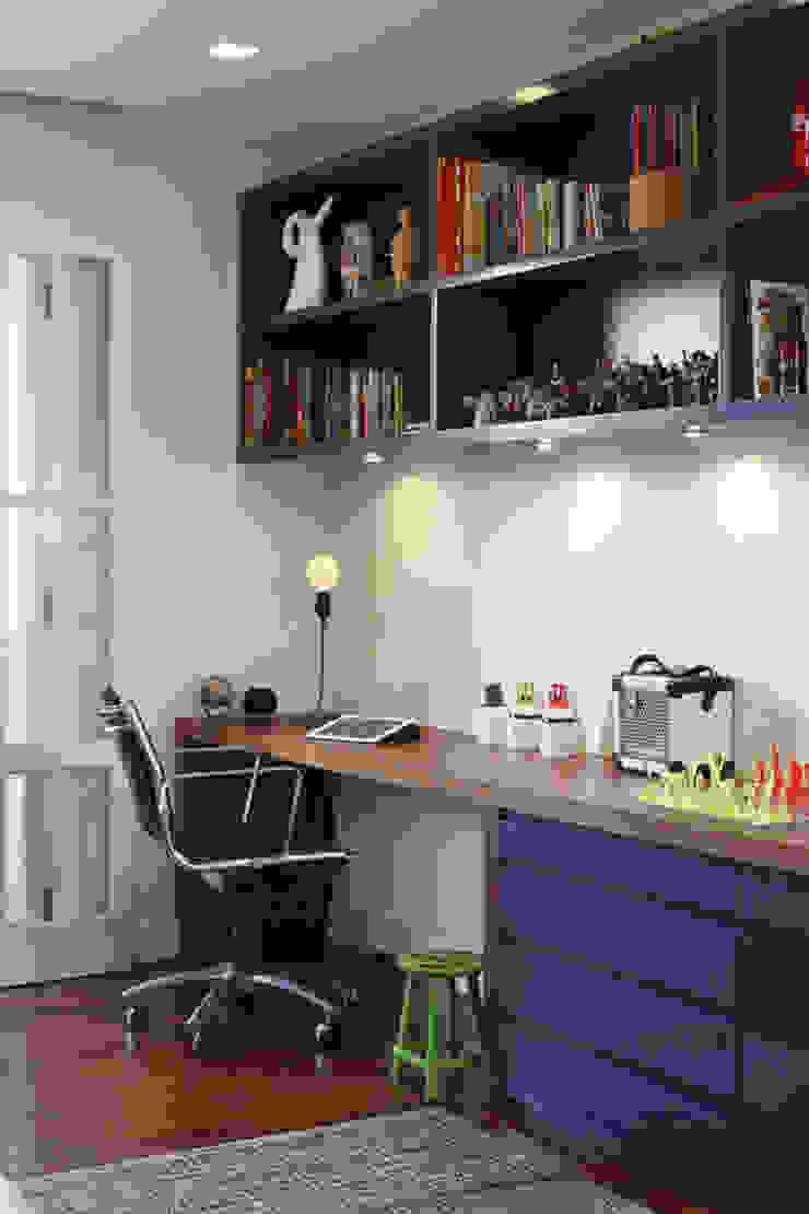 Integração e renovação Quarto infantil moderno por Lore Arquitetura Moderno