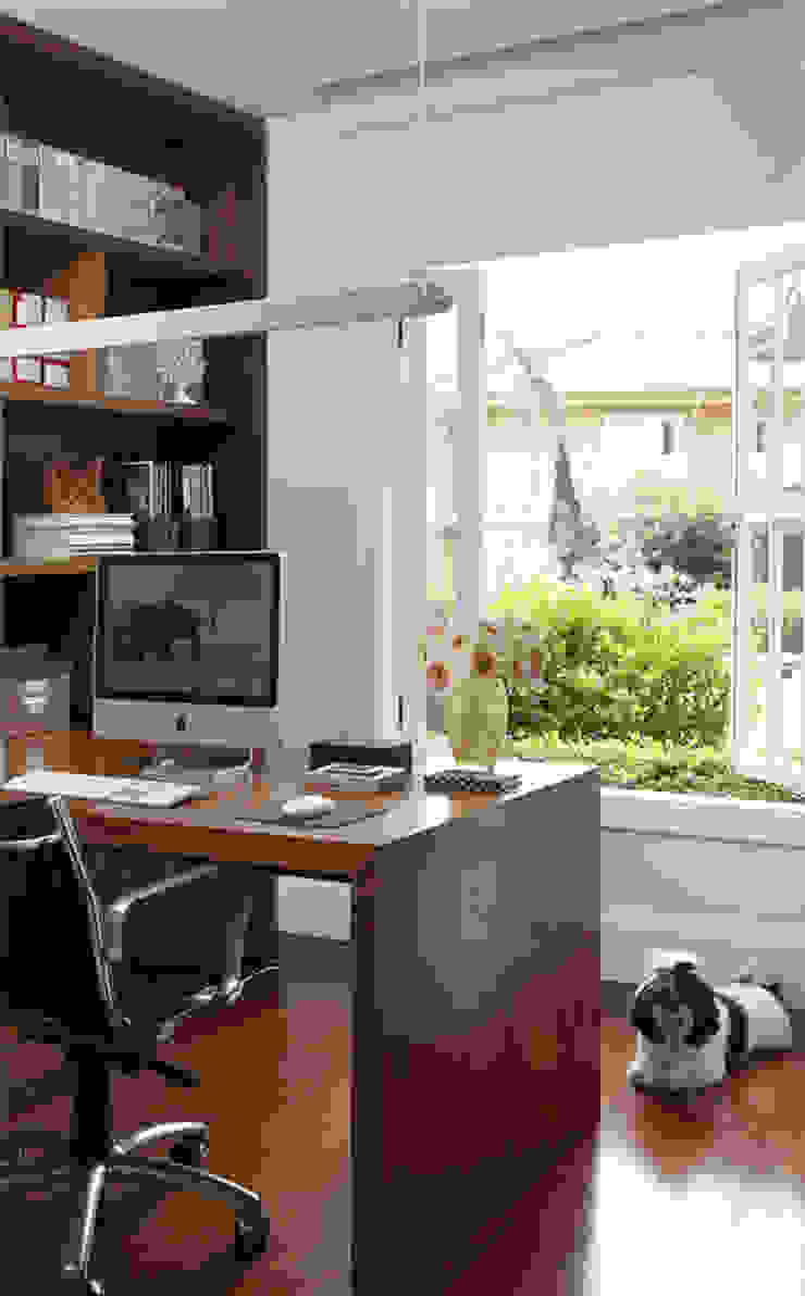 Integração e renovação por Lore Arquitetura Clássico