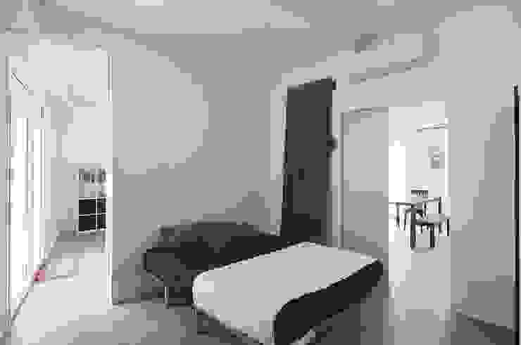 homify Minimalist bedroom