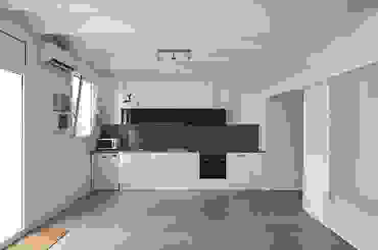 homify Minimalist kitchen
