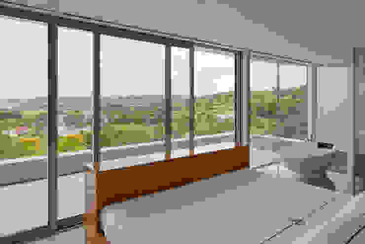 Etoile du Nord JAMIE FALLA Modern style bedroom