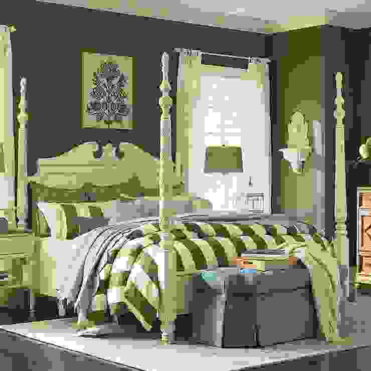 Moultrie Park Poster Bed ALARUS INTERIORS Спальня Ліжка та спинки
