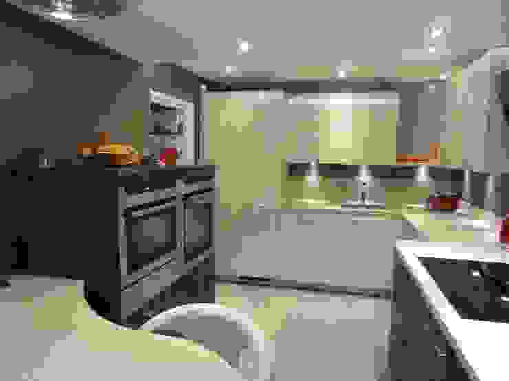 MR & MRS LAWLESS KITCHEN Diane Berry Kitchens Kitchen