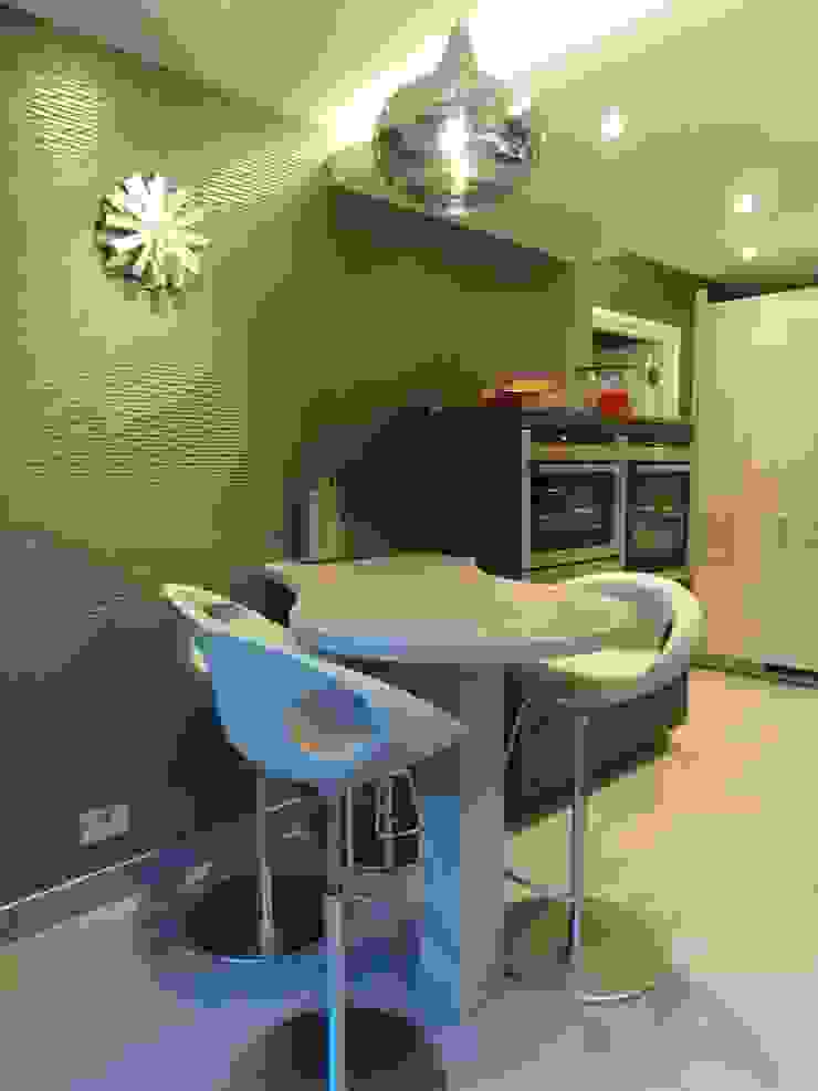 MR & MRS LAWLESS KITCHEN Diane Berry Kitchens Kitchen