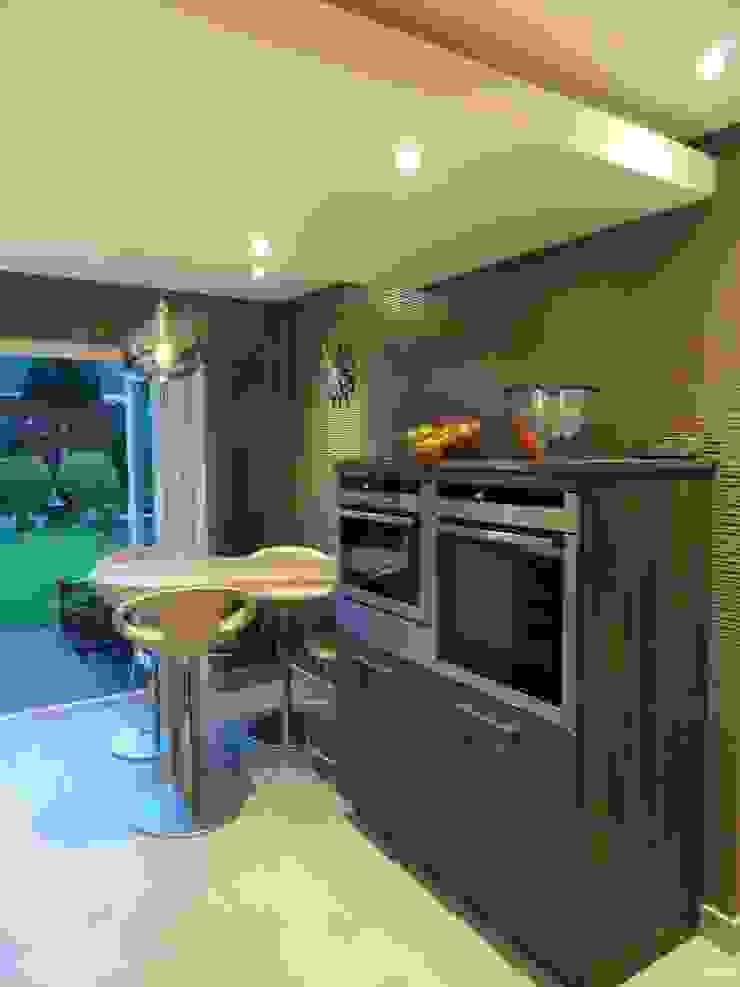 MR & MRS LAWLESS KITCHEN Diane Berry Kitchens Kitchen