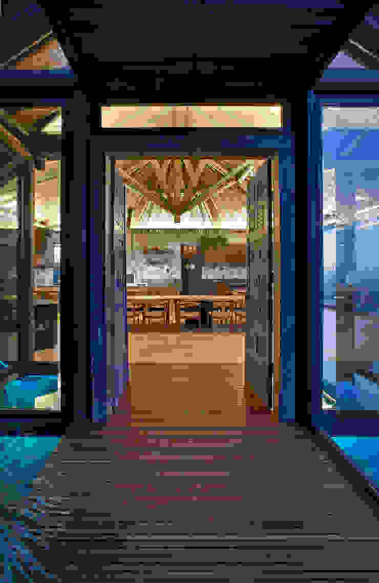 por Eduarda Corrêa Arquitetura & Interiores