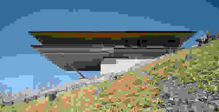 <House in Yatsugatake> 城戸崎建築研究室 / KIDOSAKI ARCHITECTS STUDIO Casas modernas