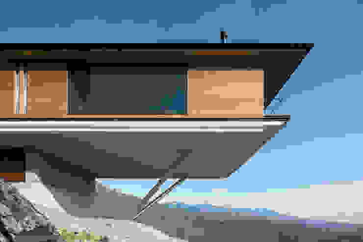 <House in Yatsugatake> 城戸崎建築研究室 / KIDOSAKI ARCHITECTS STUDIO Casas modernas