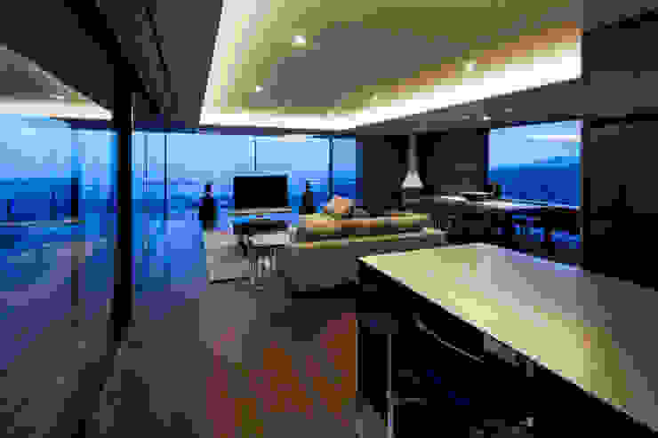 <House in Yatsugatake> 城戸崎建築研究室 / KIDOSAKI ARCHITECTS STUDIO Casas modernas