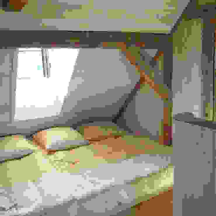 Gästezimmer, Schlafgelegenheit homify Schlafzimmer im Landhausstil