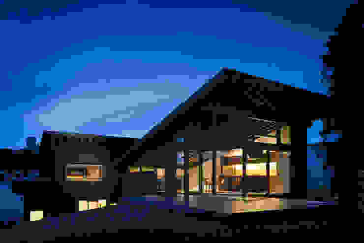 House in Sayo, 設計組織DNA 設計組織DNA Moderner Balkon, Veranda & Terrasse