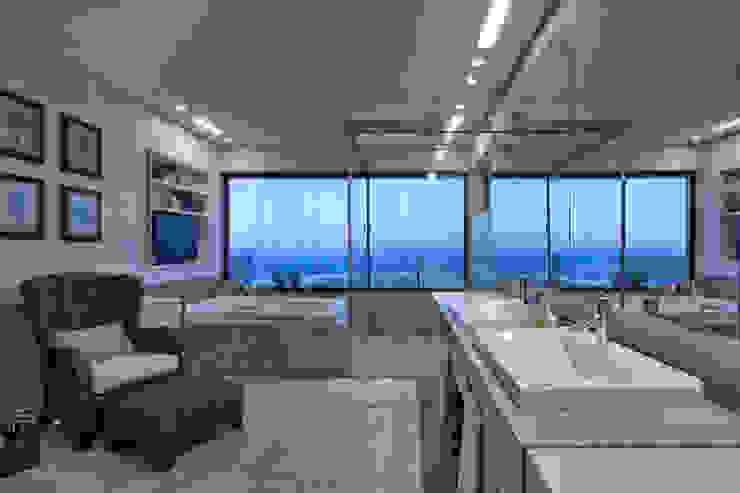 Casas por Eduarda Corrêa Arquitetura & Interiores