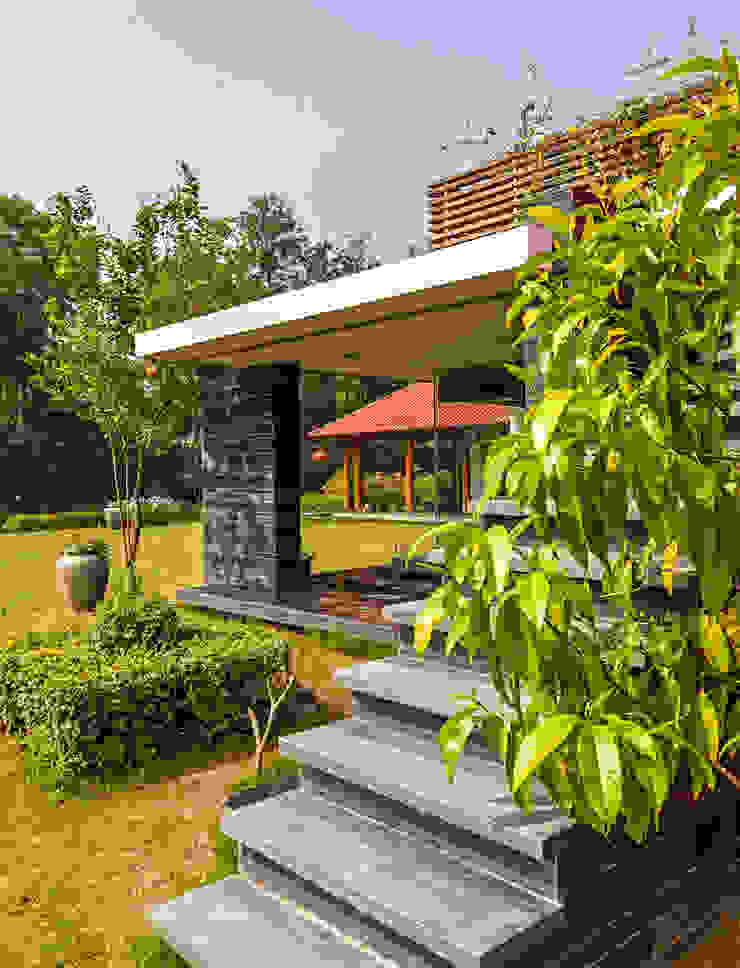 Kumar Moorthy & Associates Сад