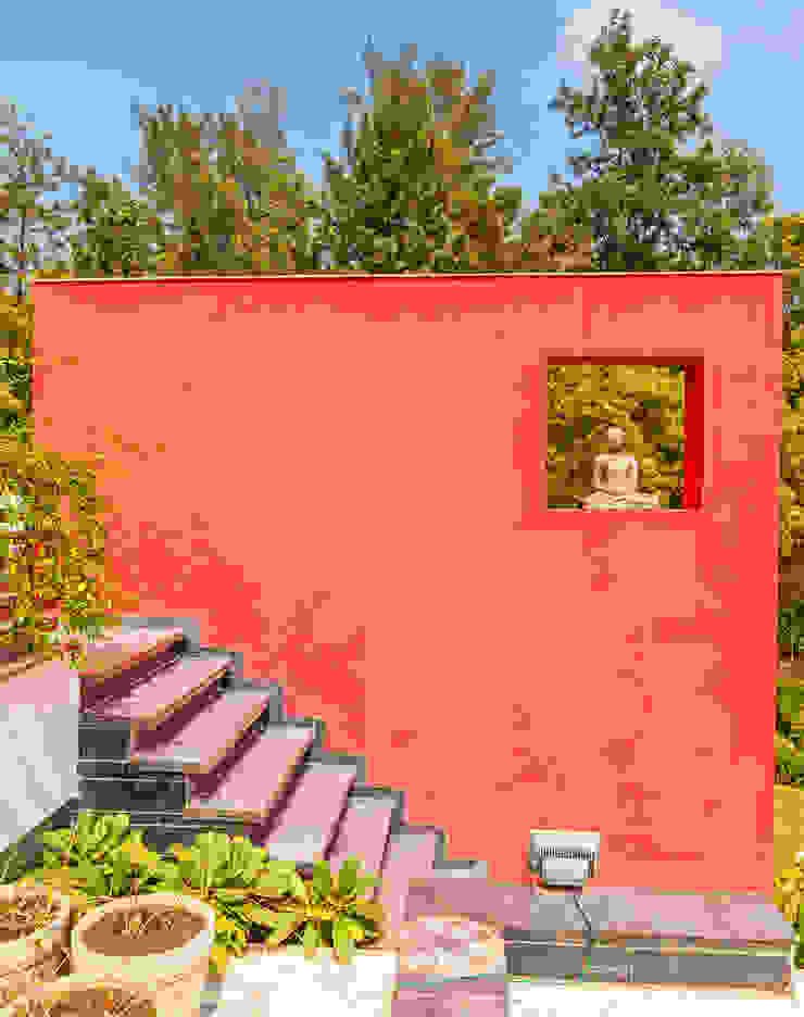 Kumar Moorthy & Associates Сад