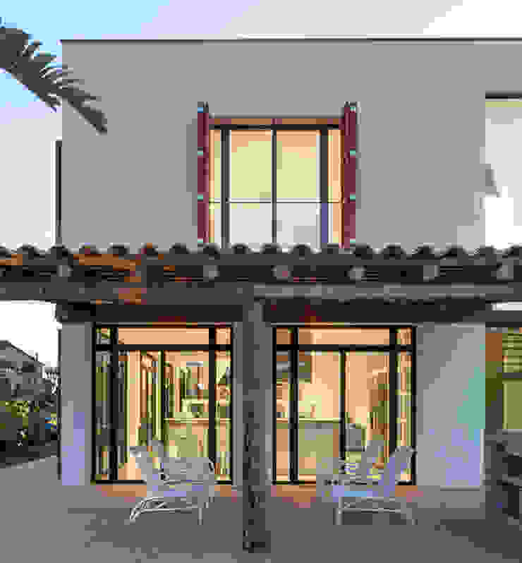 08023 Architects Casas de estilo mediterráneo