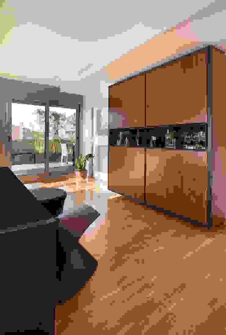 Salones modernos de The Pont design Moderno