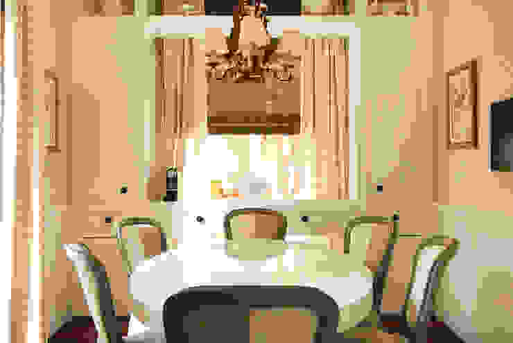 Prado Zogbi Tobar クラシックデザインの ダイニング