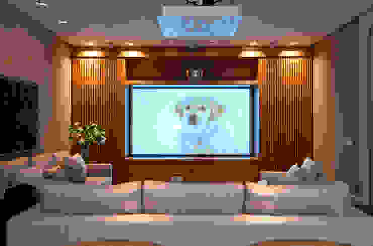 Prado Zogbi Tobar 多目的室電気製品