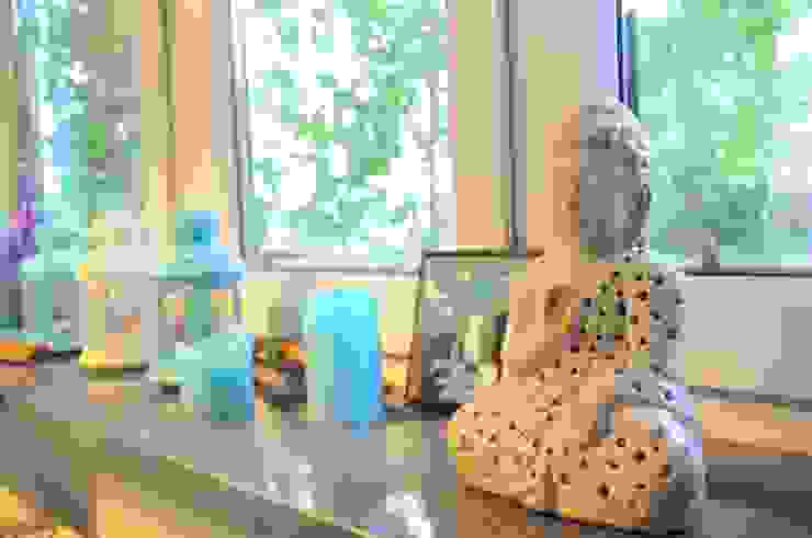 Kawalerka pozytywnej joginki Perfect Home Skandynawski salon