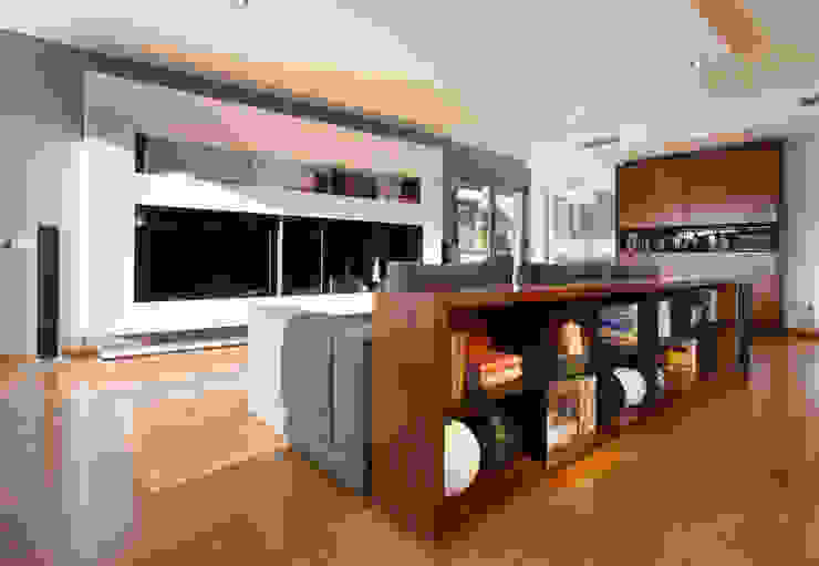 Salones modernos de The Pont design Moderno