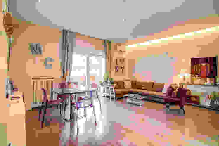 Moderne woonkamers van MOB ARCHITECTS Modern