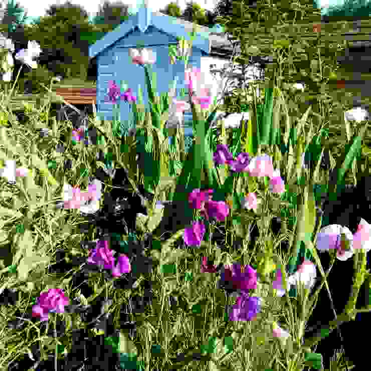 a cutting garden Joanne Alderson Design Country