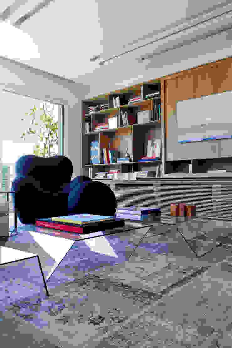 Residência Mirante Salas de estar modernas por Gisele Taranto Arquitetura Moderno