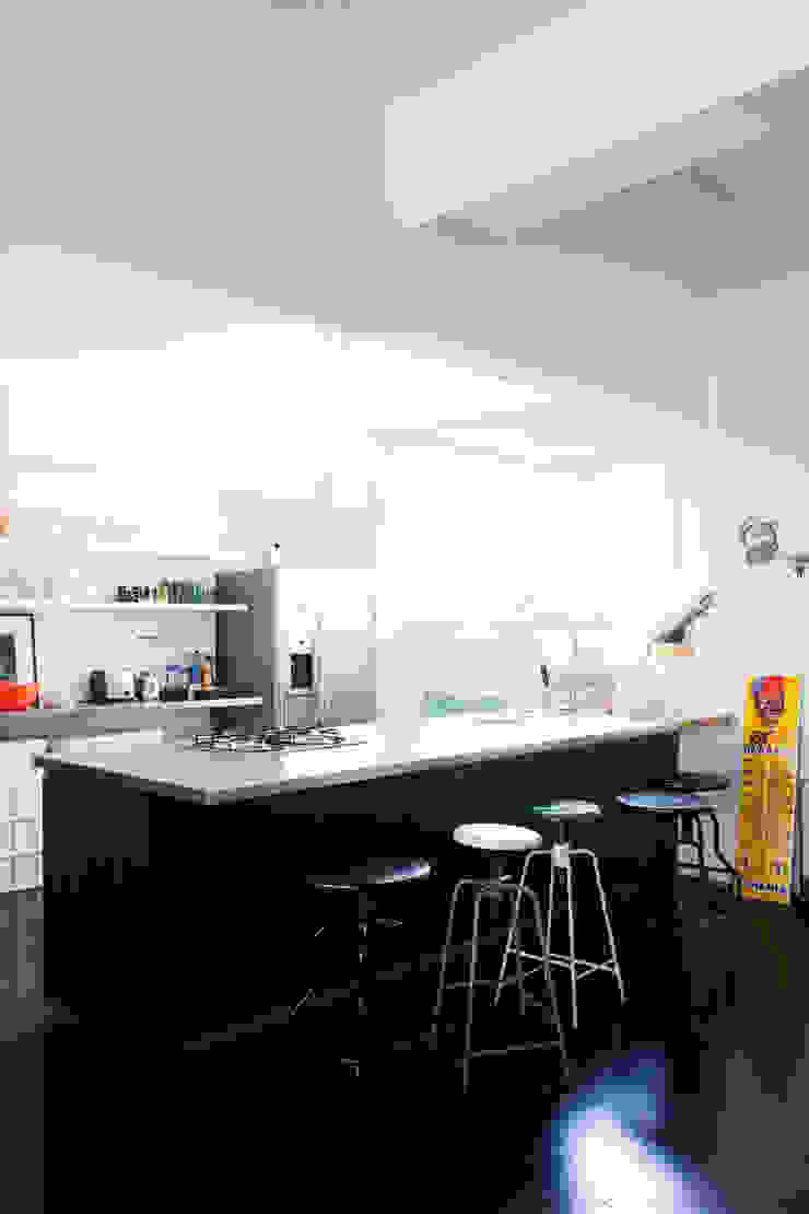 ANTONIO CARLOS RESIDENCE Dapur Gaya Eklektik Oleh Mauricio Arruda Design Eklektik