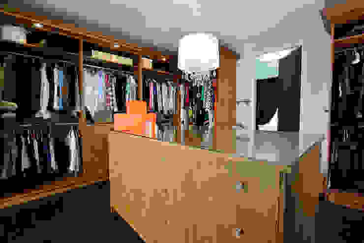 Bespoke Walnut Dressing Room Room Dressing roomAccessories & decoration
