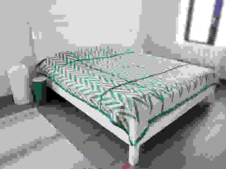 ZIGZAG printed linen bedding by Lovely Home Idea LOVELY HOME IDEA ห้องนอนสิ่งทอ
