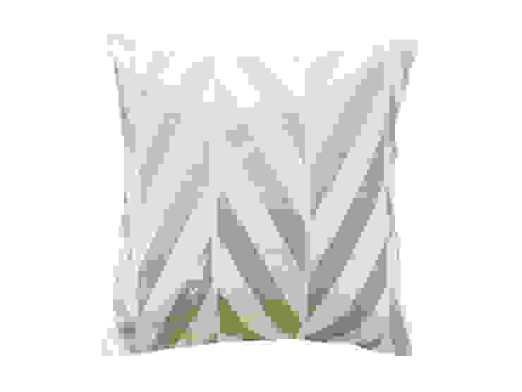 ZIGZAG printed decorative pillows by Lovely Home Idea LOVELY HOME IDEA ห้องนั่งเล่นของตกแต่งและอุปกรณ์จิปาถะ