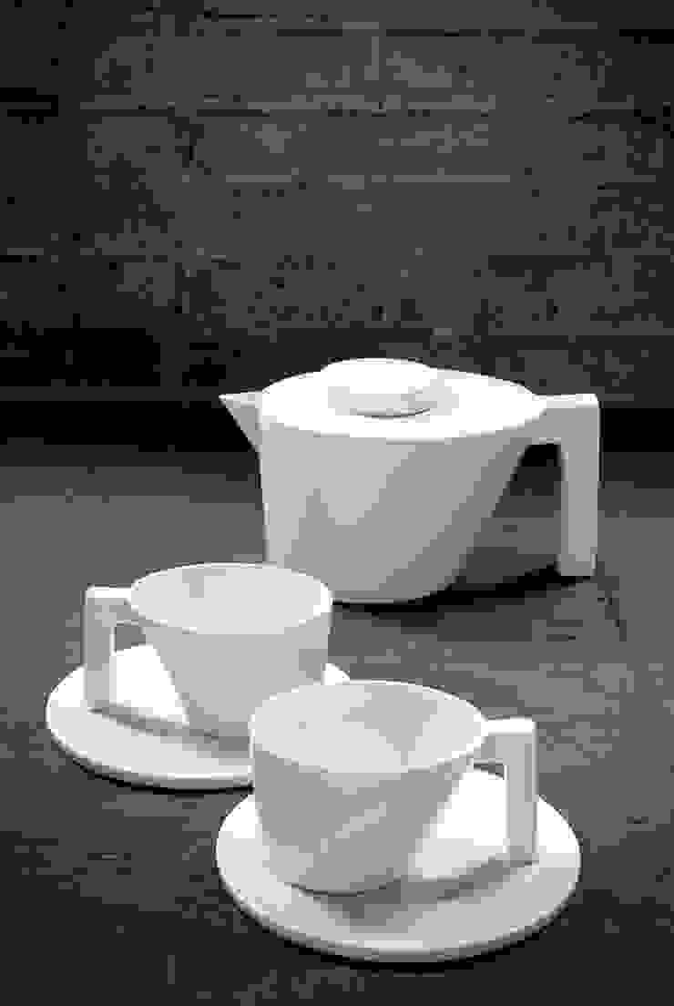 Unify teapot & cups un'dercast Minimalist dining room Crockery & glassware