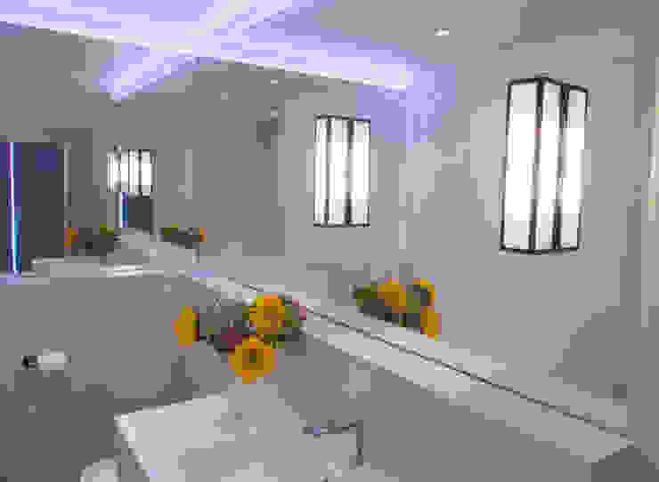 canalside flat : camden Casas de banho minimalistas por Cassidy Hughes Interior Design Minimalista