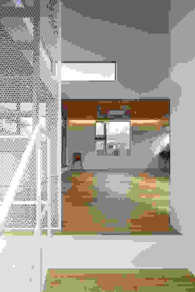 House in Heiwadai アトリエ スピノザ Rumah Modern