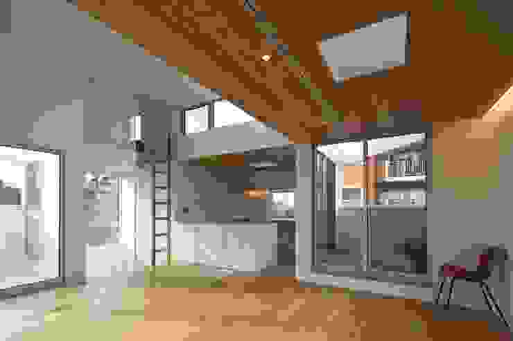 House in Heiwadai アトリエ スピノザ Rumah Modern