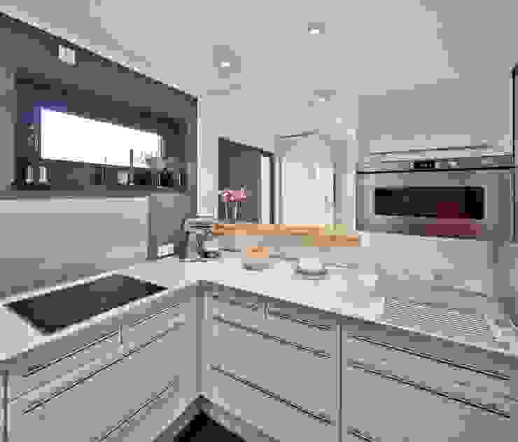 โดย 4plus5 โมเดิร์น