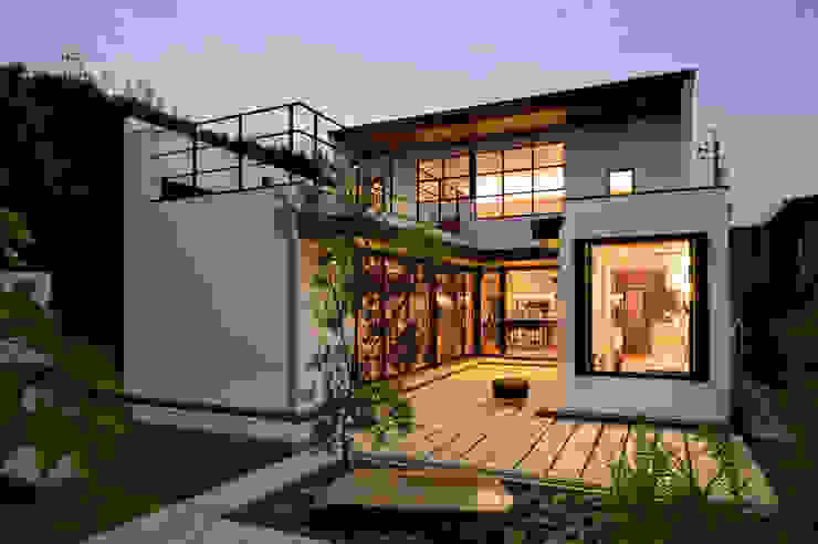 House with the bath of bird, Sakurayama-Architect-Design Sakurayama-Architect-Design Rumah Modern